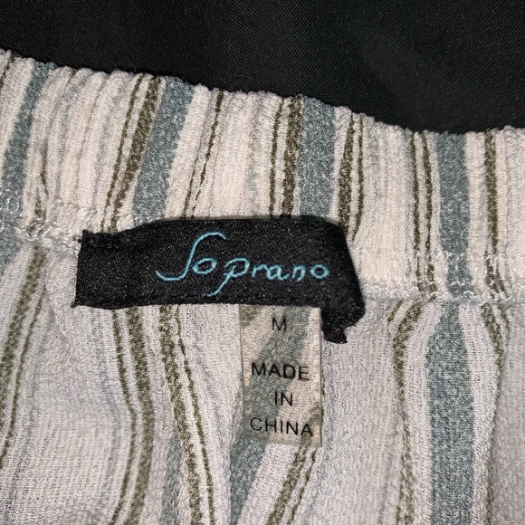 Striped off the shoulder long sleeved top - Picture 2 of 3